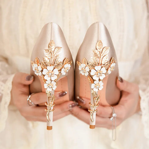 Elegant Crystal-Embellished Silk Pointed Toe Pumps for Women - Luxurious High Heels Perfect for Bridal and Evening Wear, Sexy Dress Shoes with Thin Heels